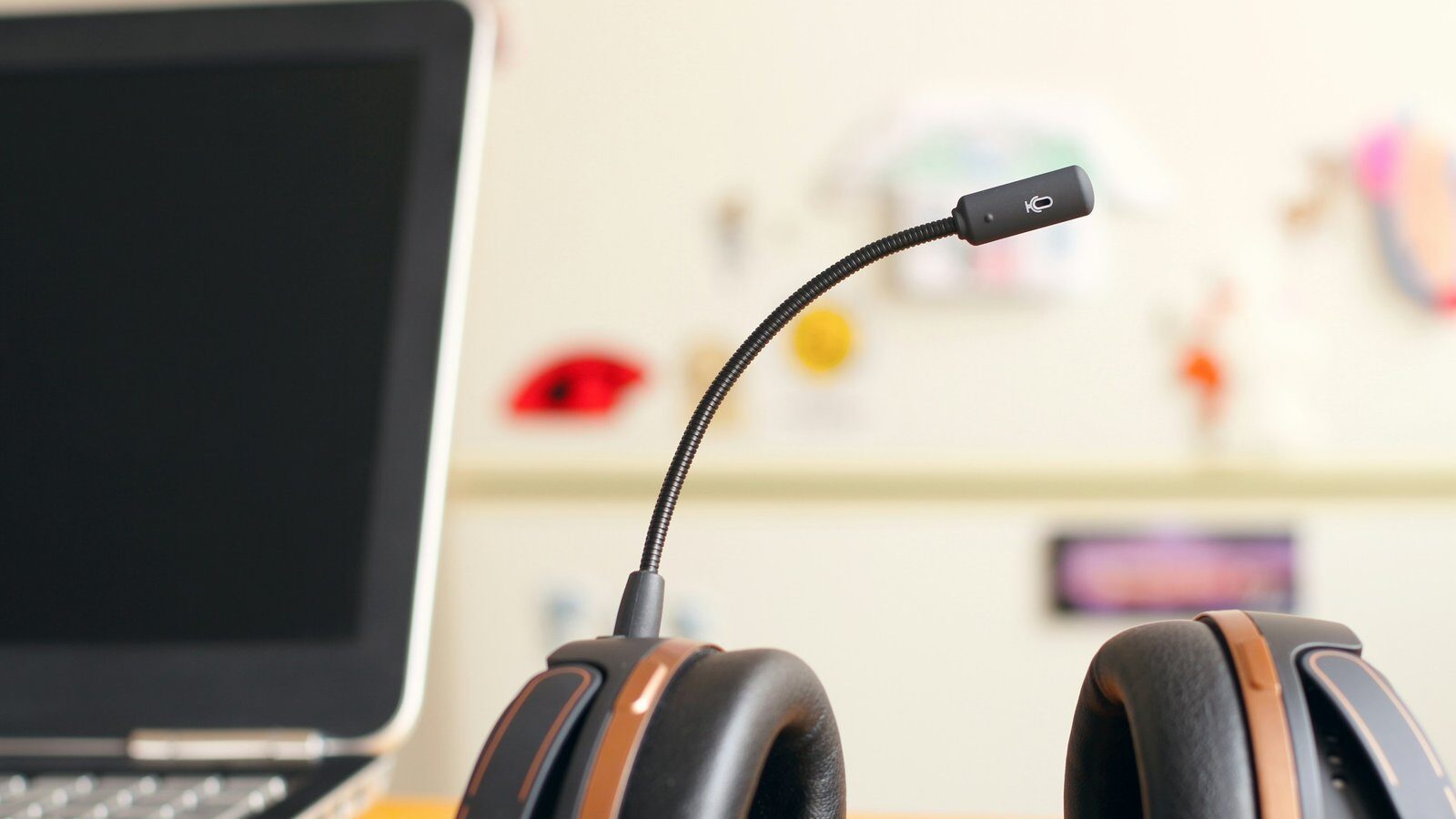 Voice AI agent answering an inbound call for a home services company, qualifying the job and booking an appointment 24/7